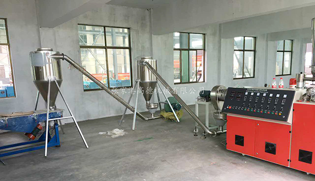 1642834451171908.jpg PVC65錐形雙螺桿擠出造粒機(jī).jpg